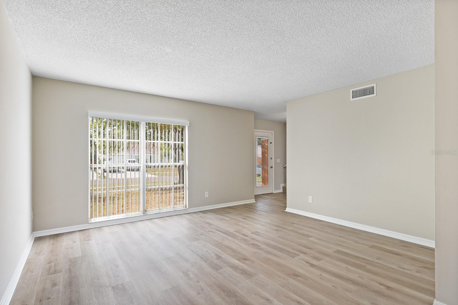 Image 5 of 38 For 2107 Shady Point Lane