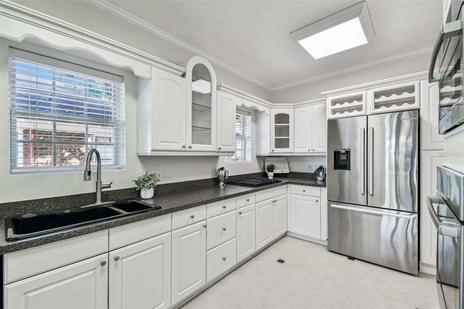 Image 18 of 43 For 2908 San Isidro Street