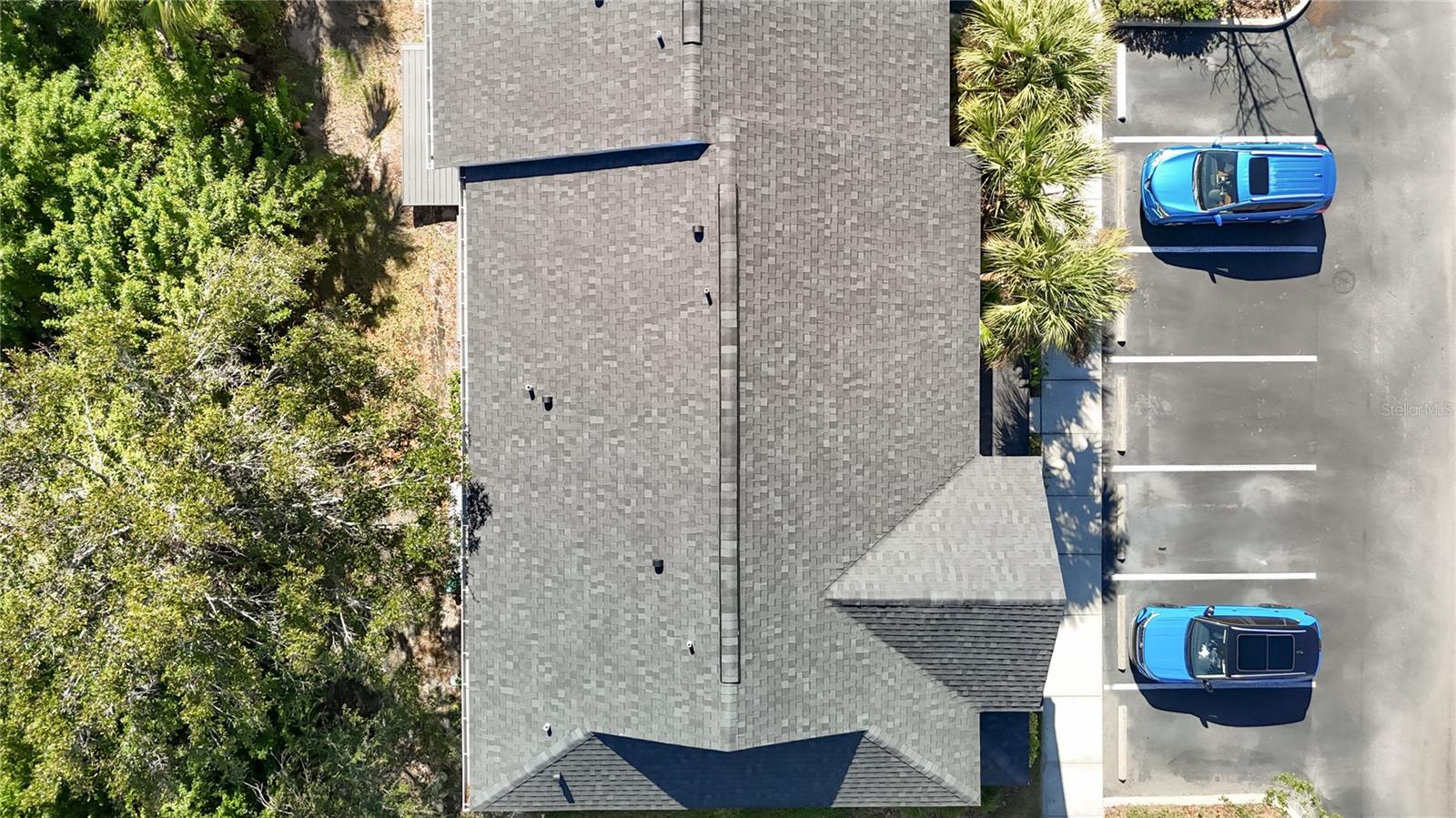 Image 38 of 46 For 12332 Country White Circle