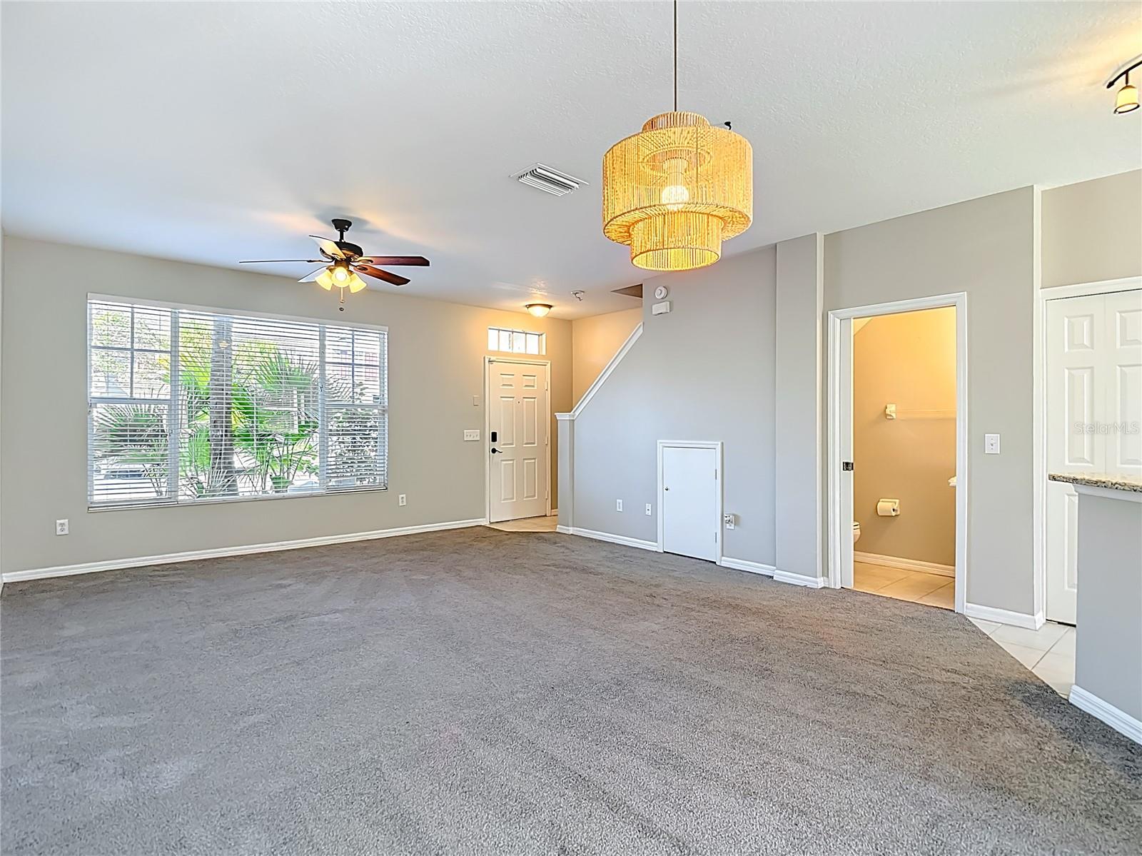 Image 7 of 46 For 12332 Country White Circle