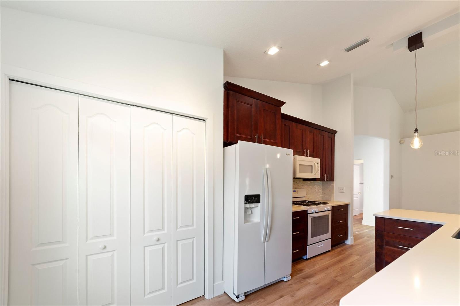 Image 37 of 55 For 24407 Rolling View Court