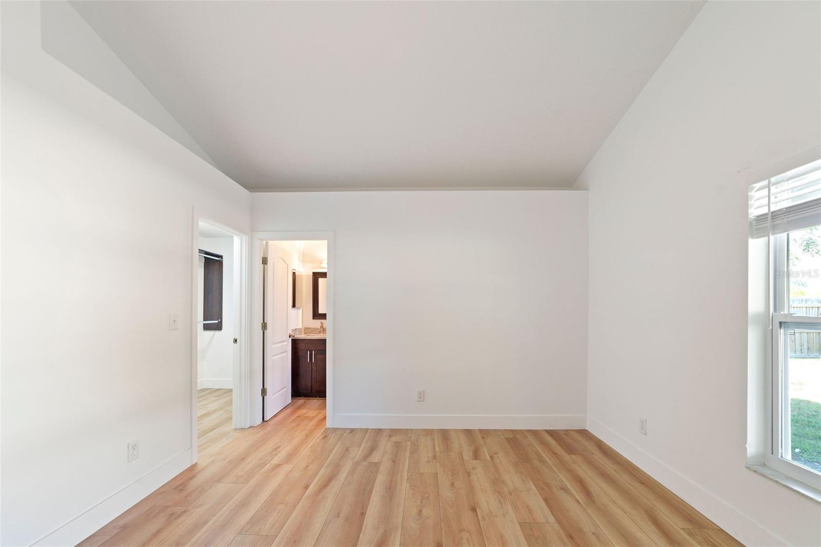 Image 45 of 55 For 24407 Rolling View Court