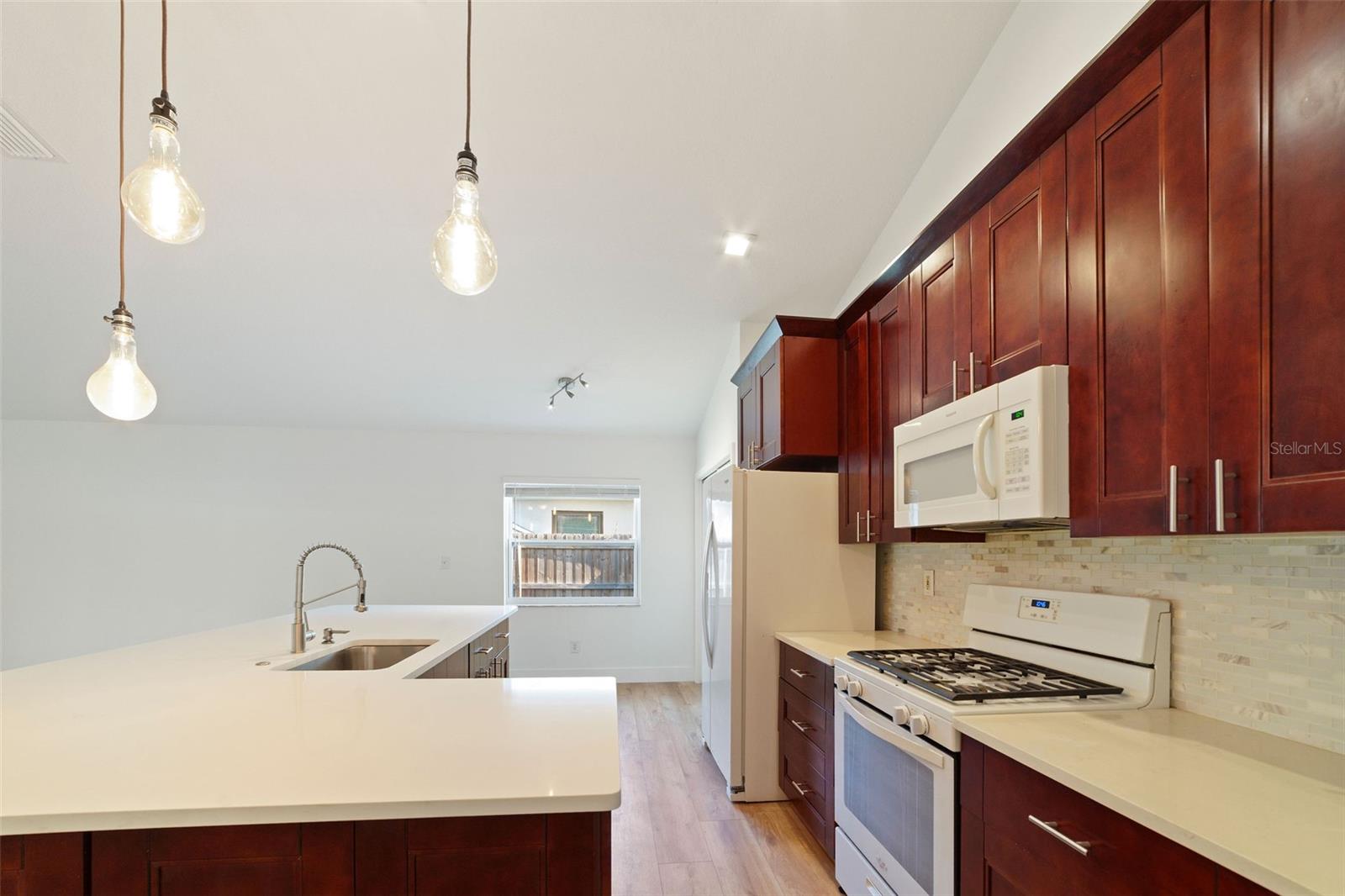 Image 9 of 55 For 24407 Rolling View Court