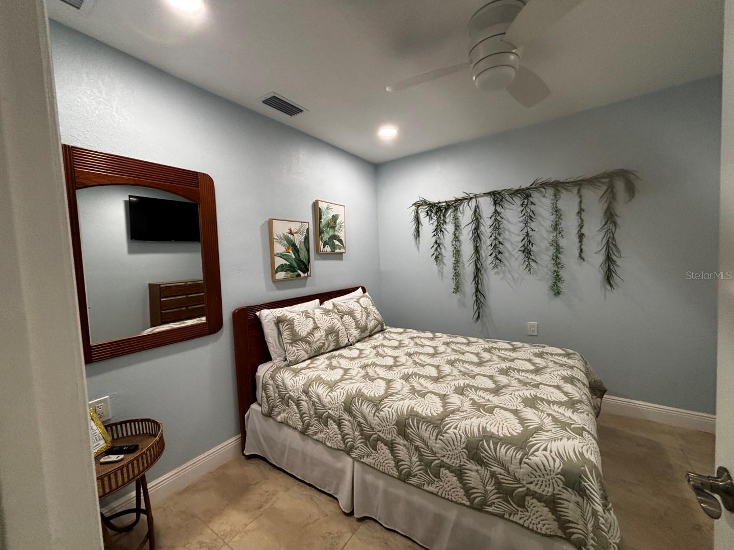 Image 17 of 25 For 438 18th Avenue