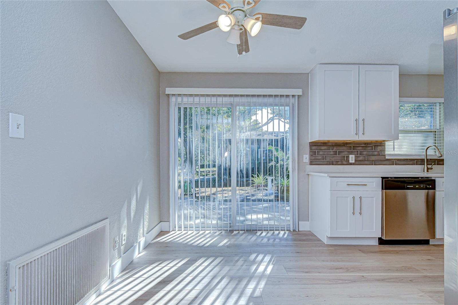 Image 20 of 38 For 1800 52nd Avenue N