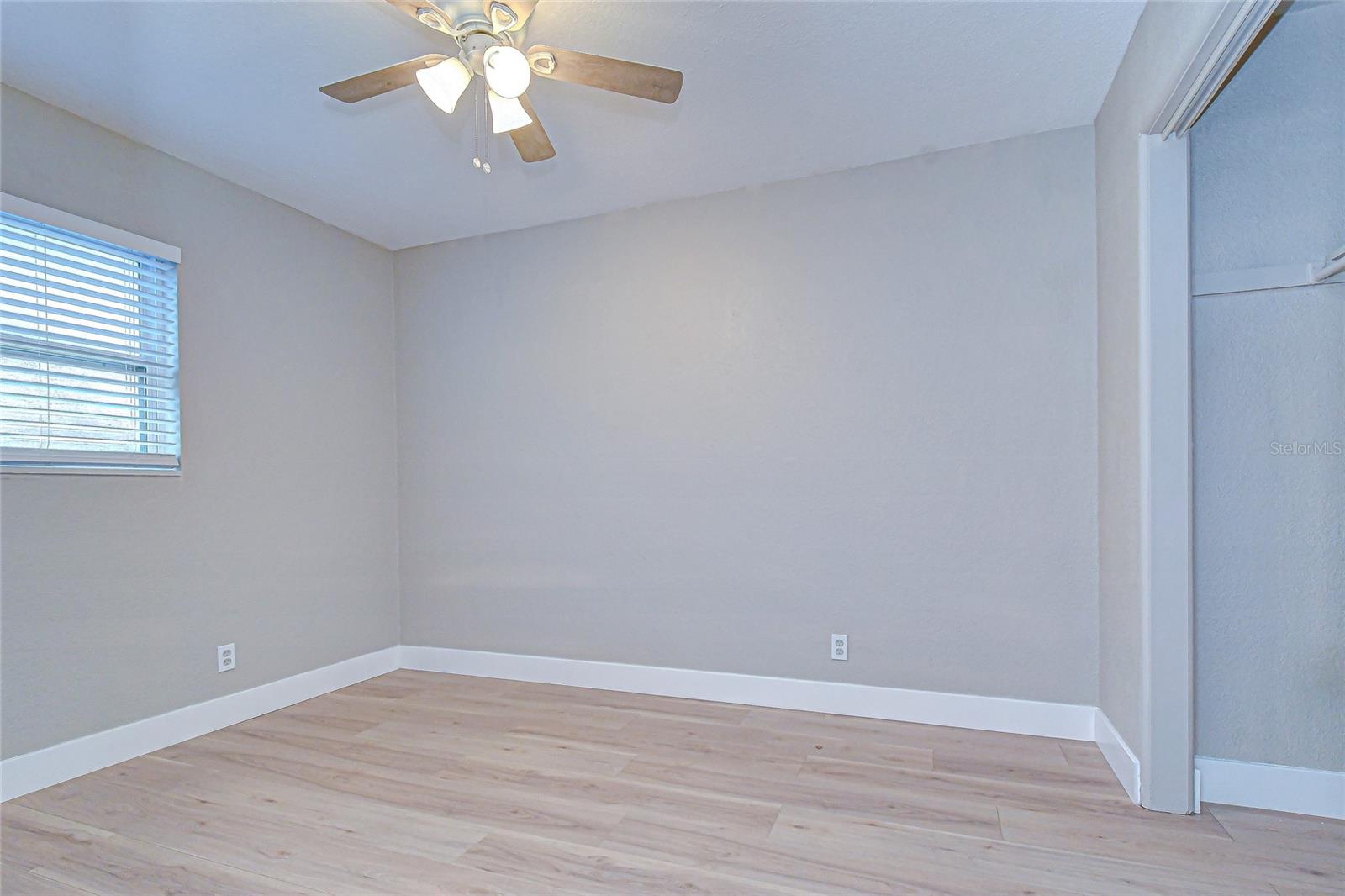 Image 30 of 38 For 1800 52nd Avenue N