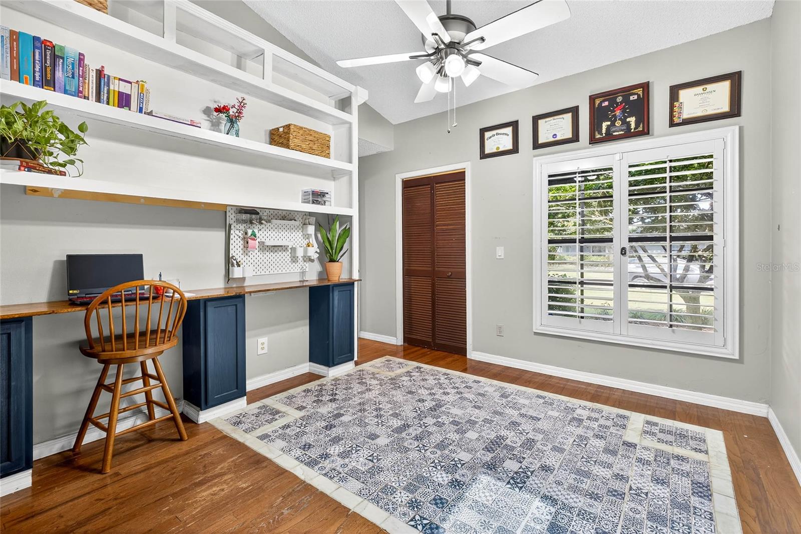 Listing photo id 16 for 2835 Hammock Drive