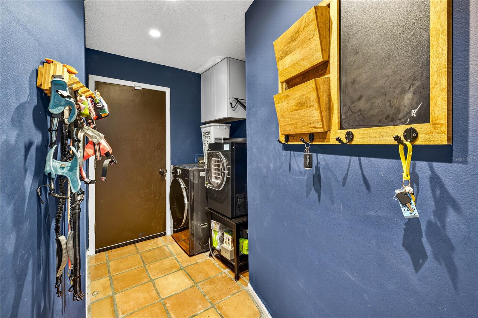 Listing photo id 21 for 2835 Hammock Drive