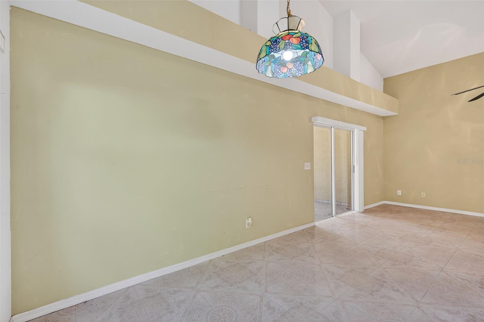 Image 25 of 71 For 148 Lookout Drive