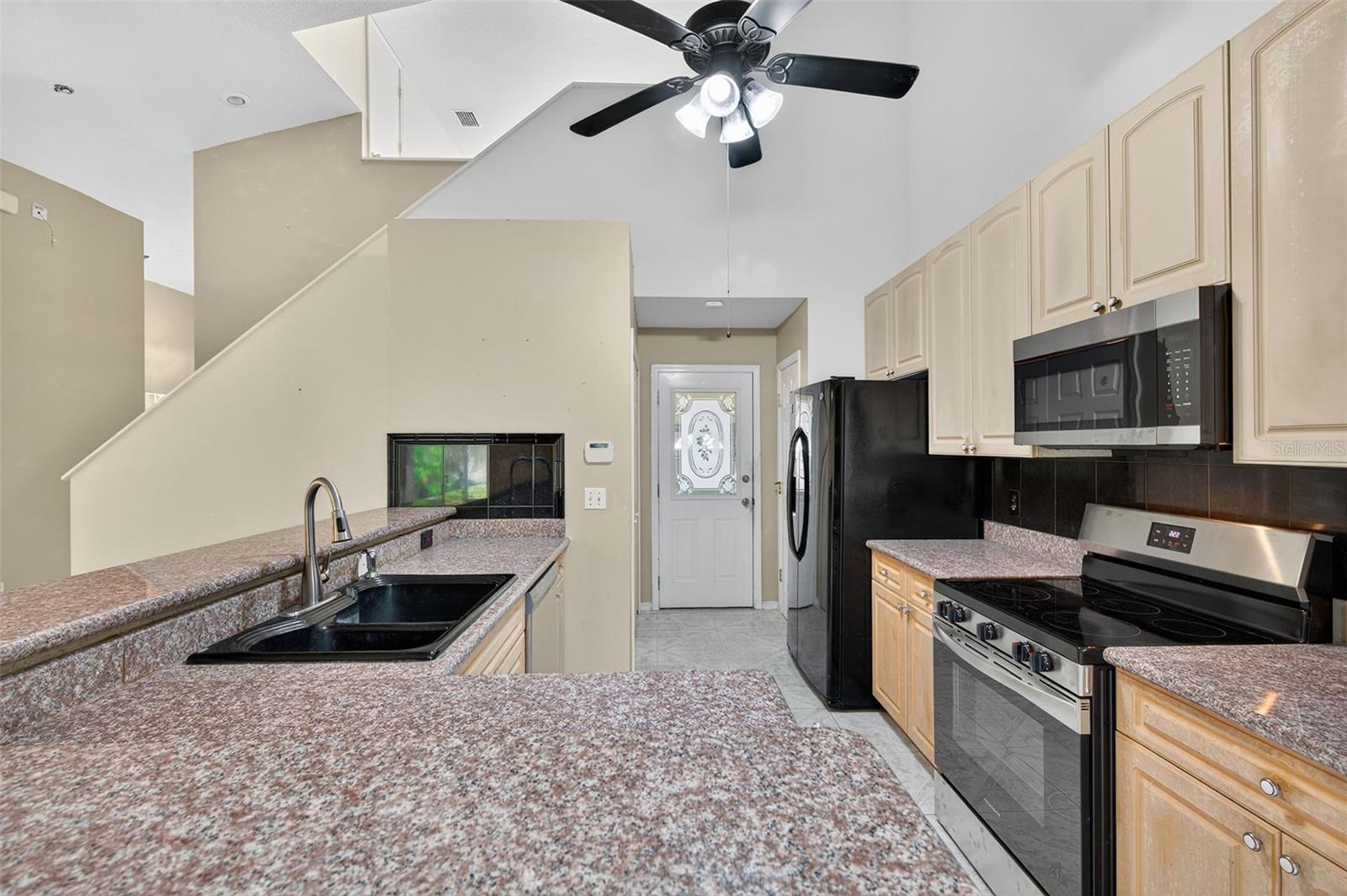 Image 28 of 71 For 148 Lookout Drive