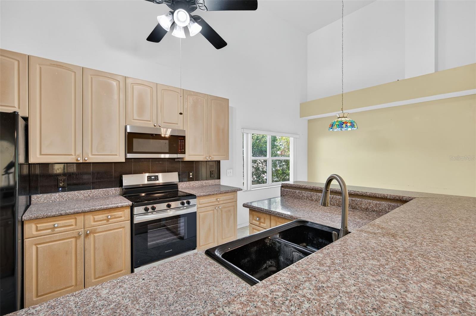 Image 34 of 71 For 148 Lookout Drive