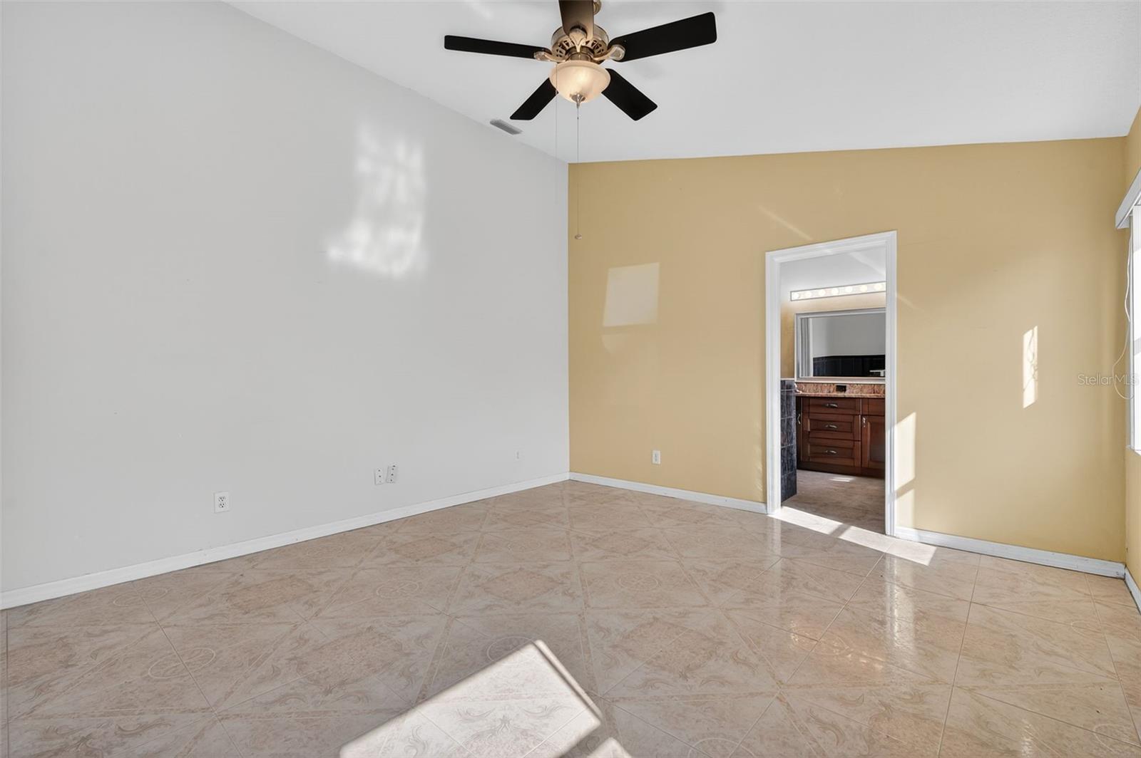 Image 48 of 71 For 148 Lookout Drive