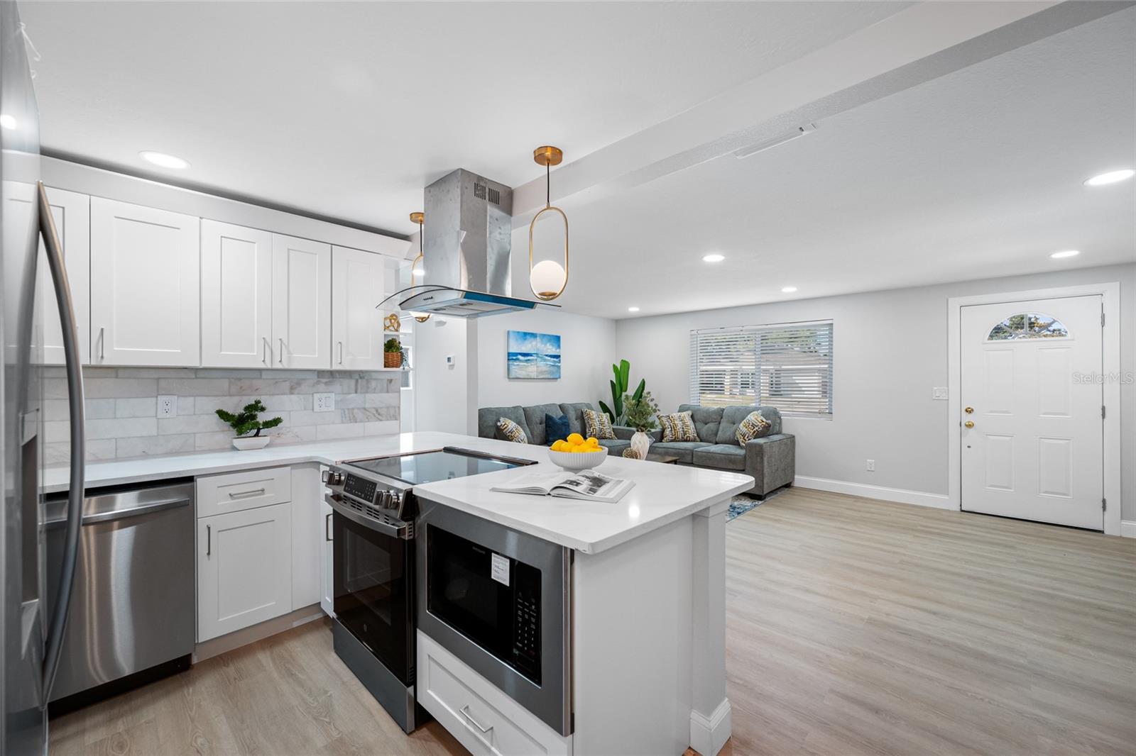 Image 13 of 48 For 8946 Dream Way