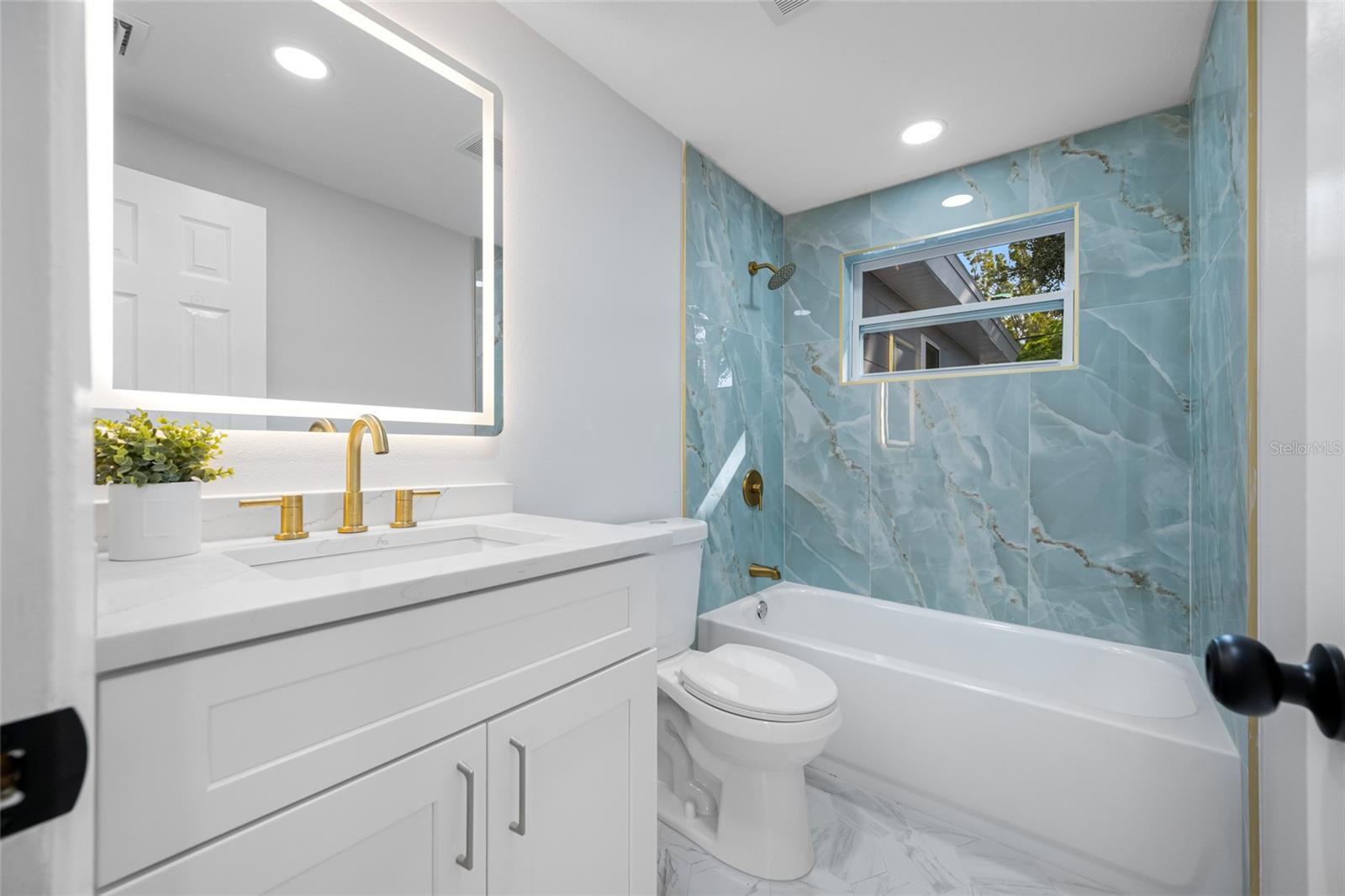 Image 24 of 48 For 8946 Dream Way