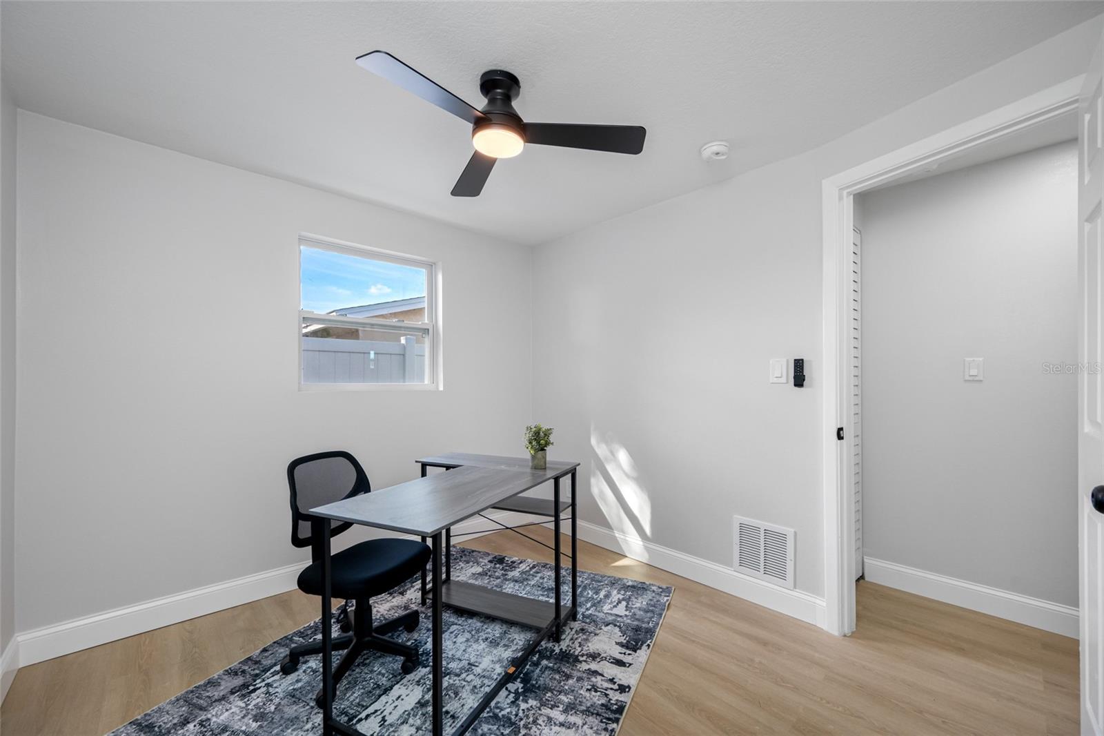 Image 27 of 48 For 8946 Dream Way