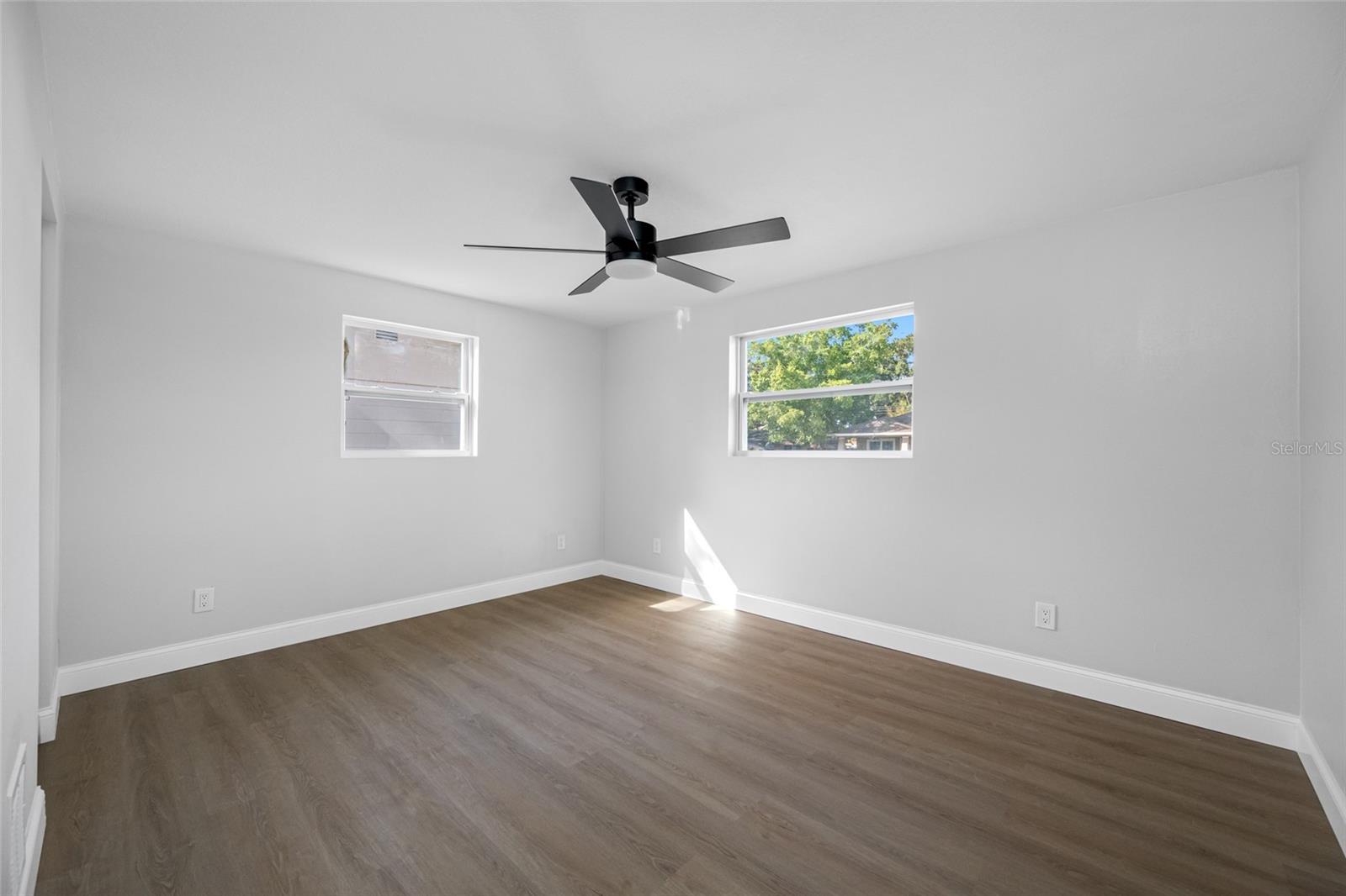 Image 30 of 48 For 8946 Dream Way