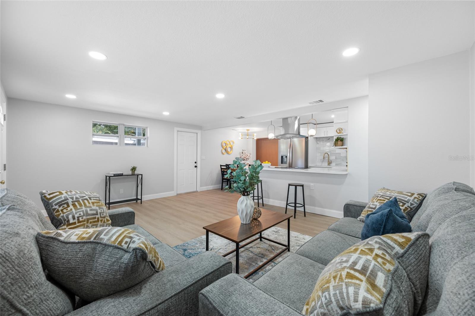 Image 7 of 48 For 8946 Dream Way