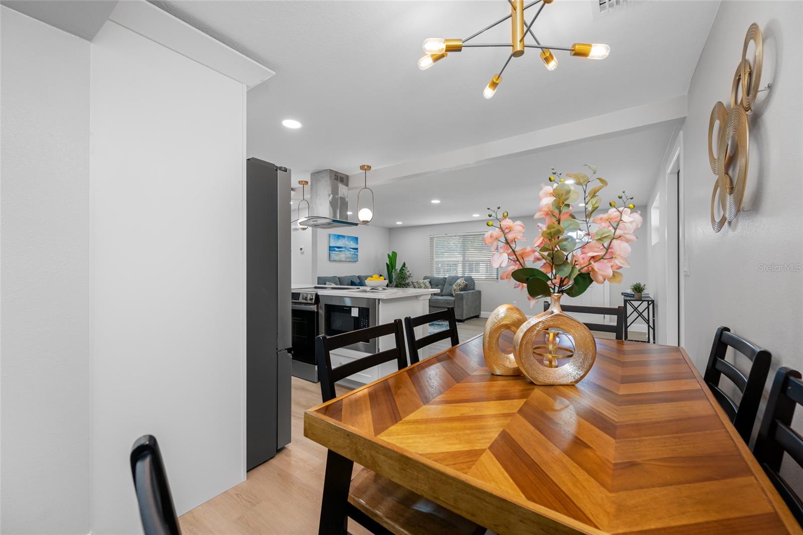 Image 9 of 48 For 8946 Dream Way