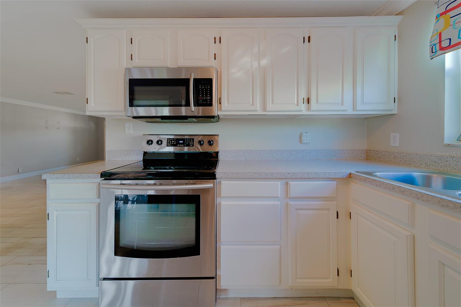 Image 20 of 57 For 10451 119th Street