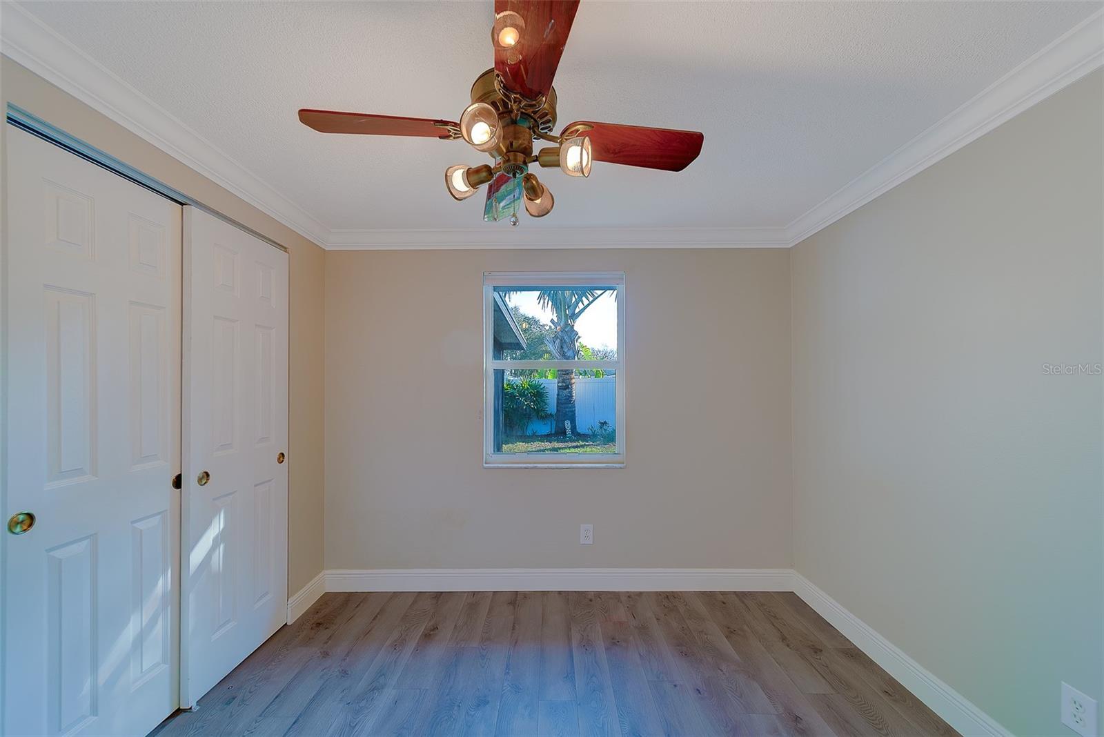 Image 23 of 57 For 10451 119th Street