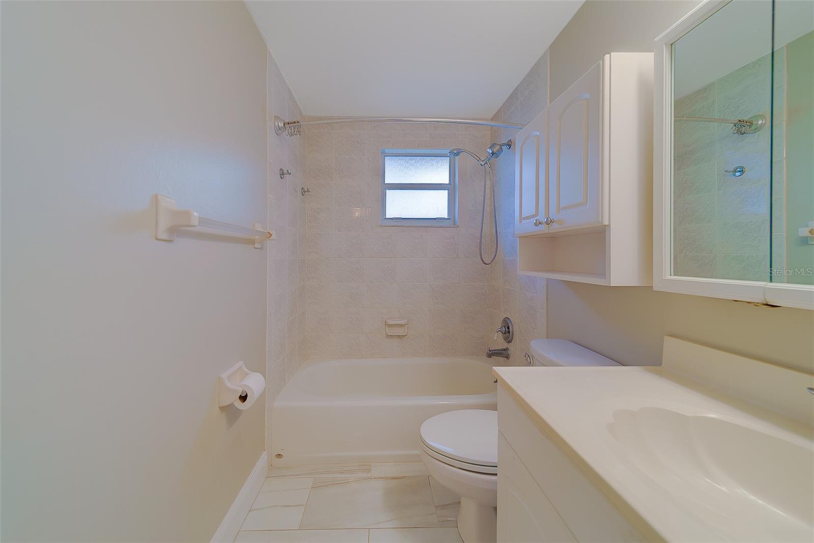 Image 25 of 57 For 10451 119th Street