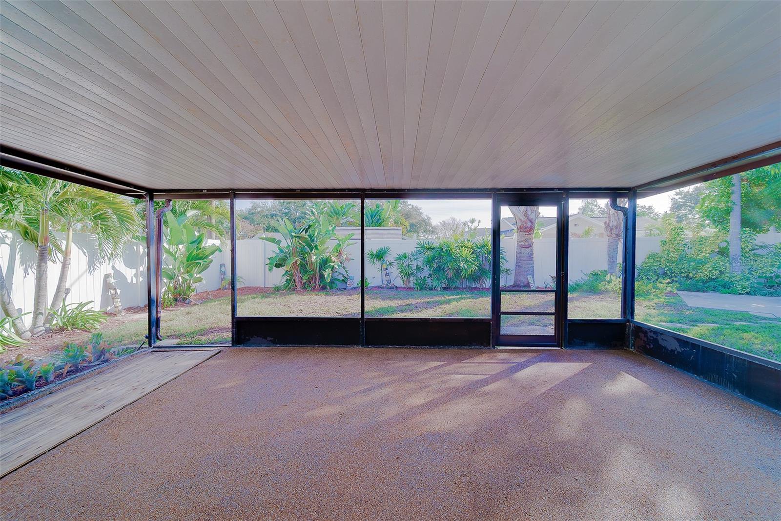 Image 34 of 57 For 10451 119th Street