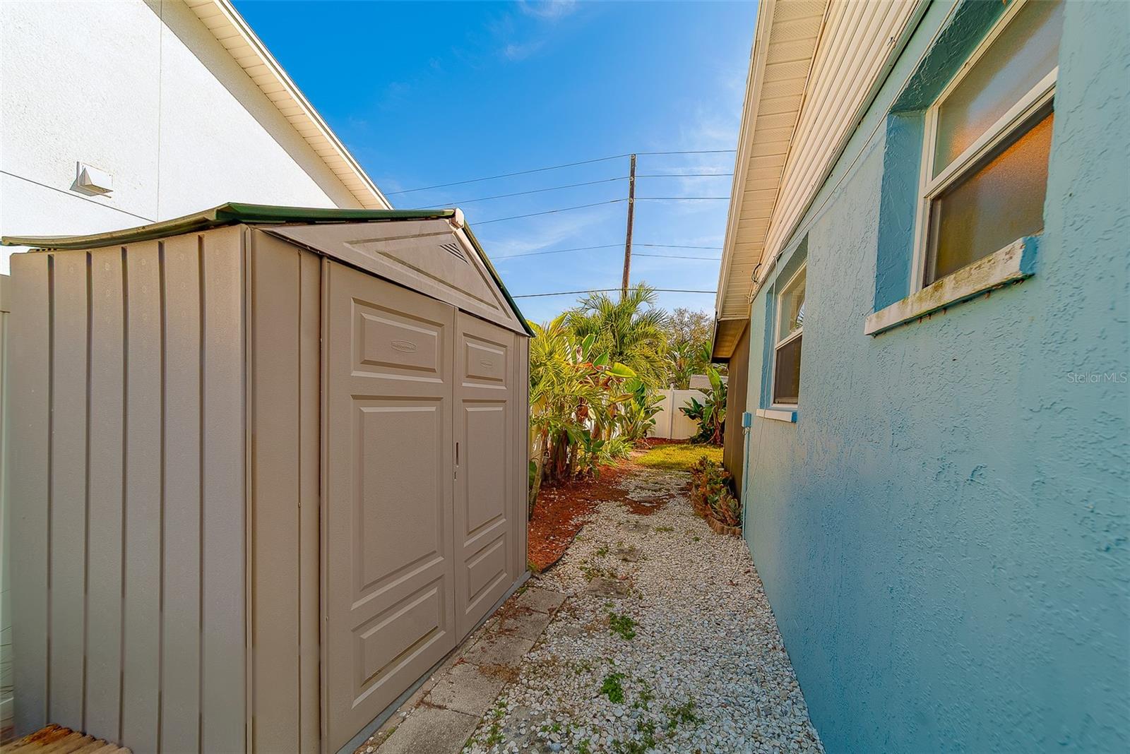 Image 38 of 57 For 10451 119th Street