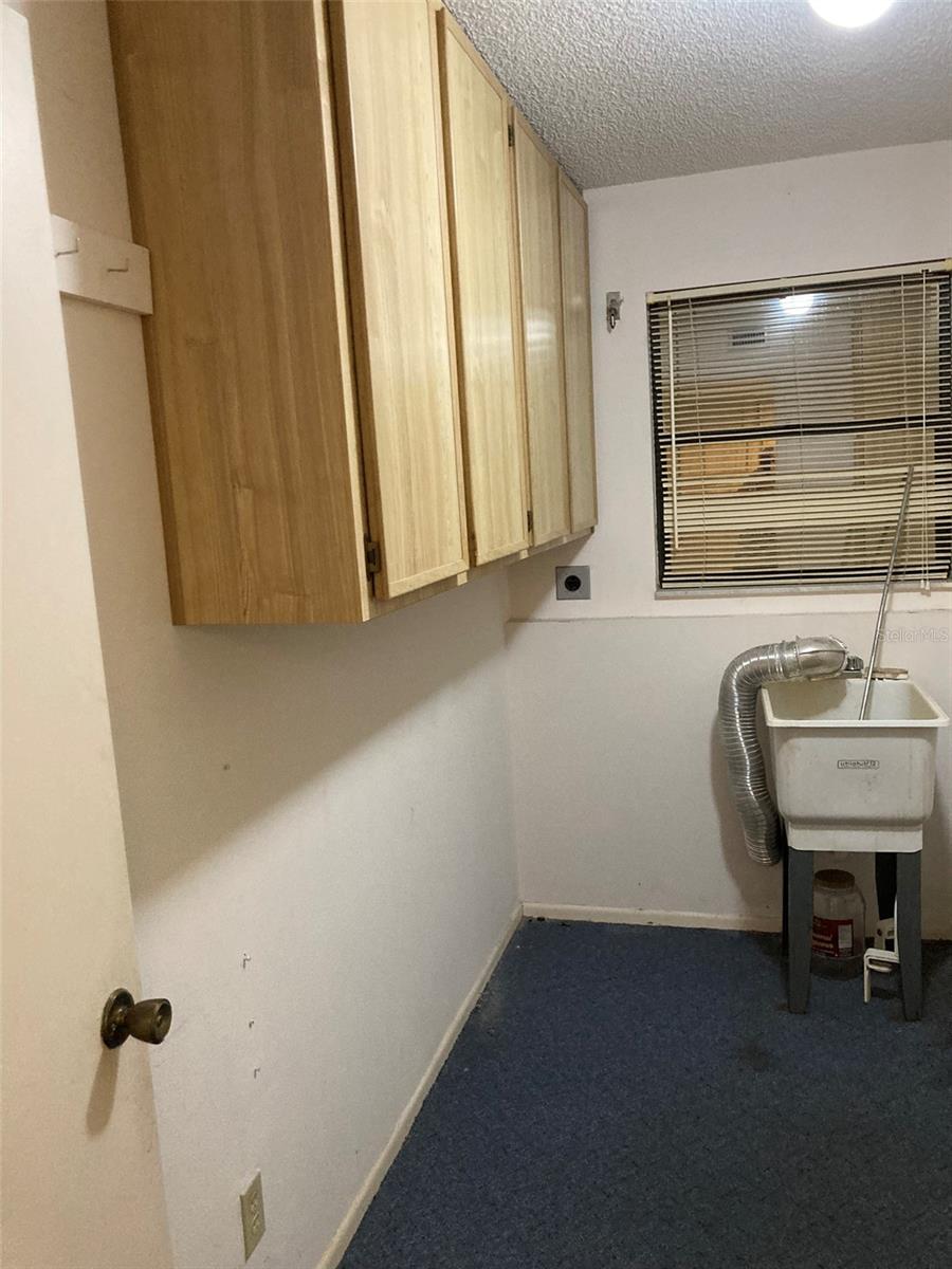 Image 10 of 52 For 8198 Terrace Garden Drive N 211