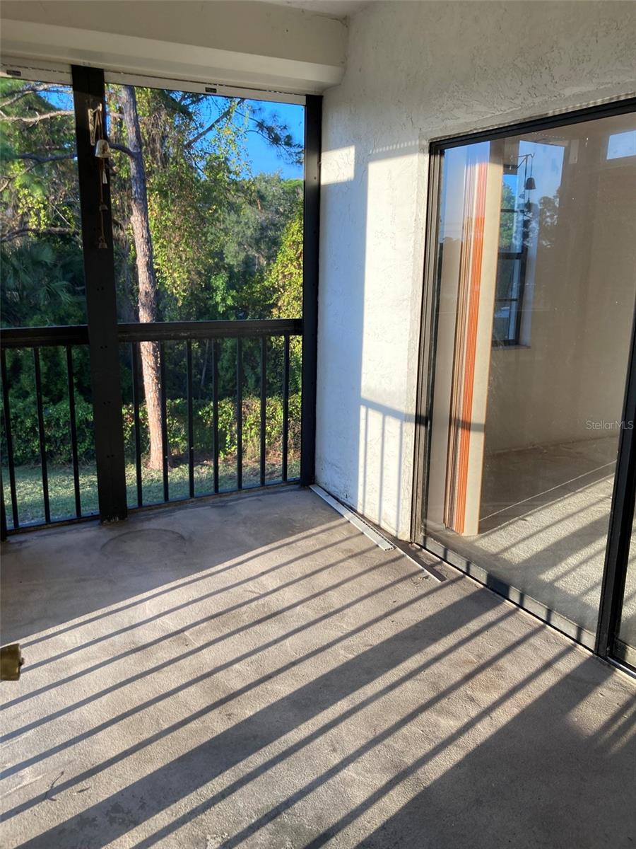 Image 15 of 52 For 8198 Terrace Garden Drive N 211