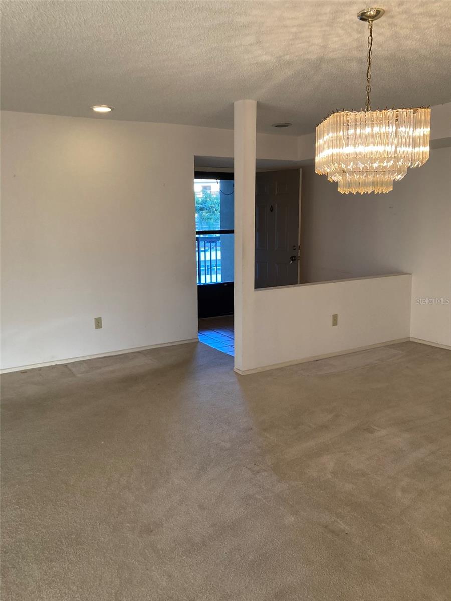 Image 21 of 52 For 8198 Terrace Garden Drive N 211