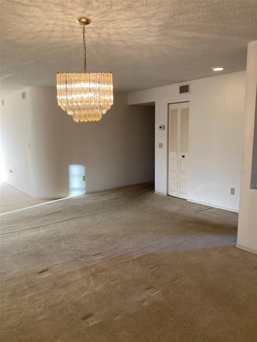 Image 22 of 52 For 8198 Terrace Garden Drive N 211