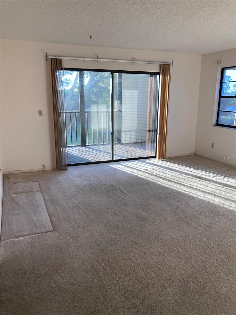 Image 24 of 52 For 8198 Terrace Garden Drive N 211