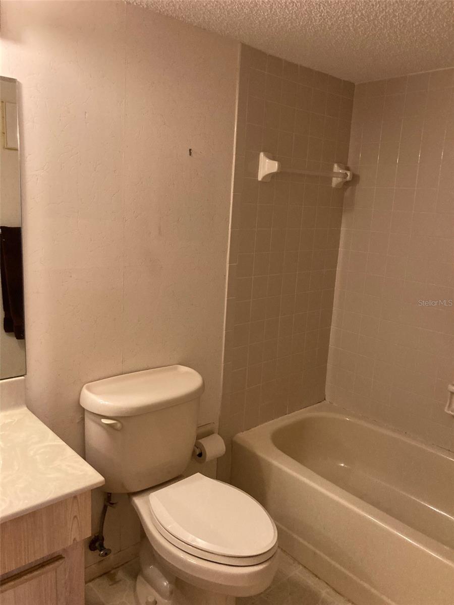 Image 28 of 52 For 8198 Terrace Garden Drive N 211