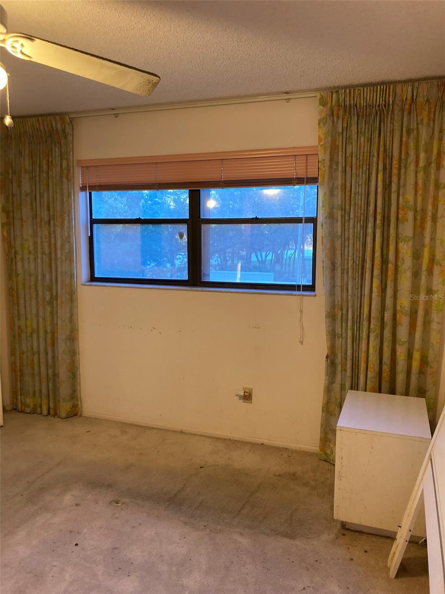 Image 33 of 52 For 8198 Terrace Garden Drive N 211