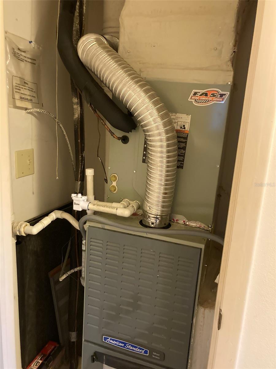 Image 34 of 52 For 8198 Terrace Garden Drive N 211