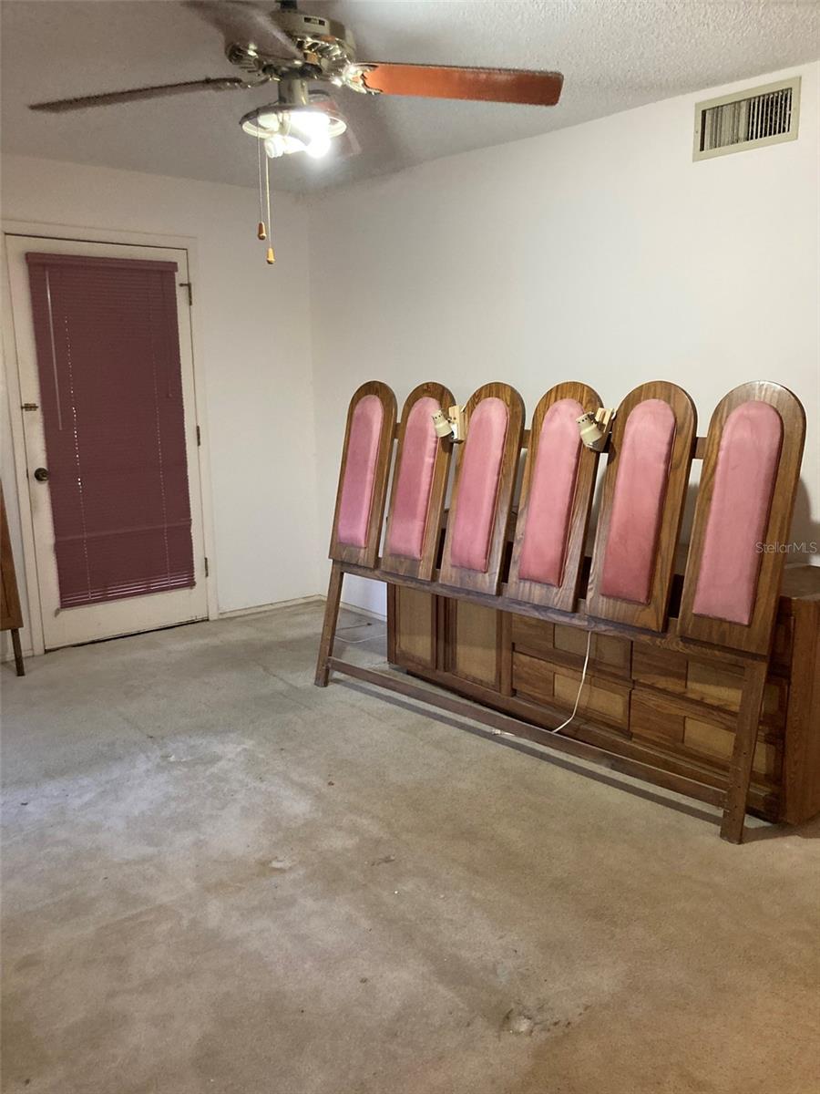 Image 37 of 52 For 8198 Terrace Garden Drive N 211