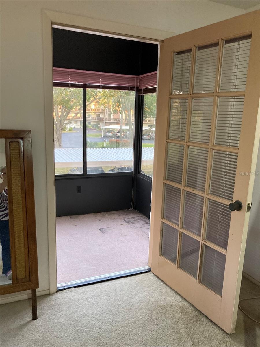 Image 39 of 52 For 8198 Terrace Garden Drive N 211