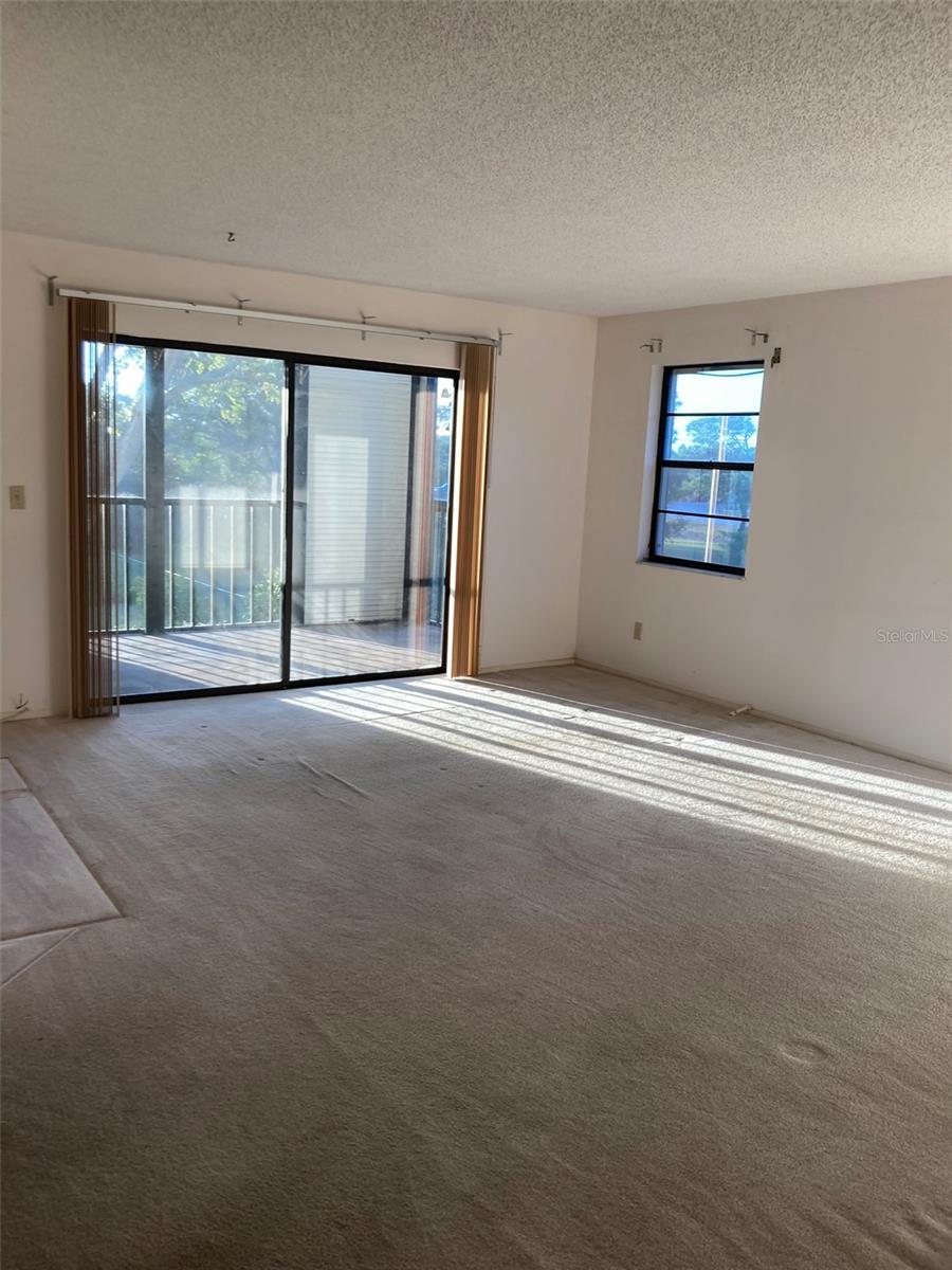 Image 4 of 52 For 8198 Terrace Garden Drive N 211