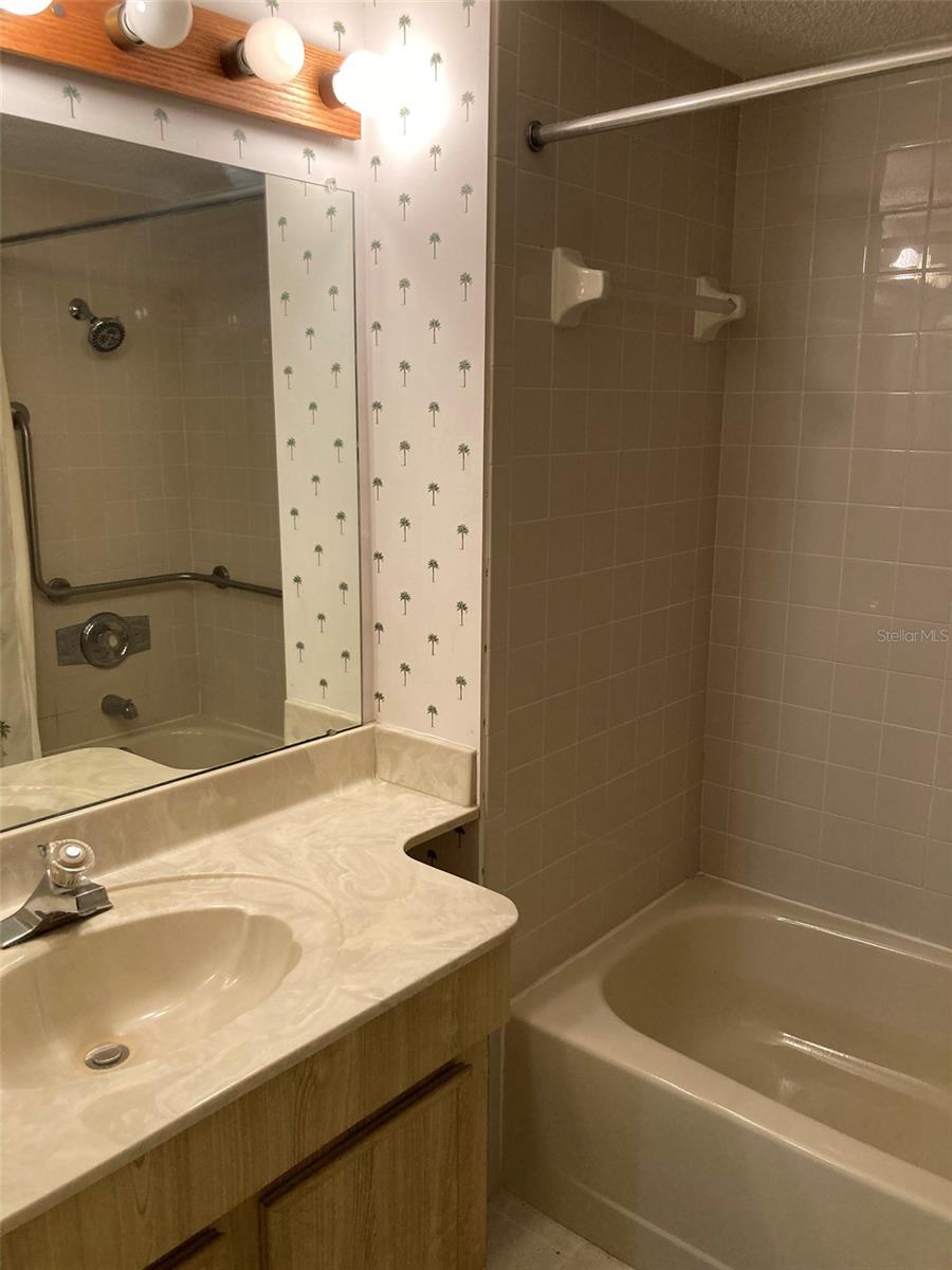 Image 47 of 52 For 8198 Terrace Garden Drive N 211