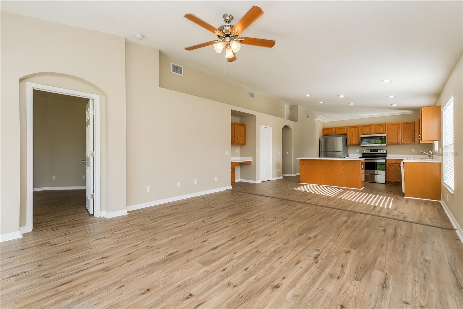 Image 4 of 15 For 17326 Poppy Fields Lane