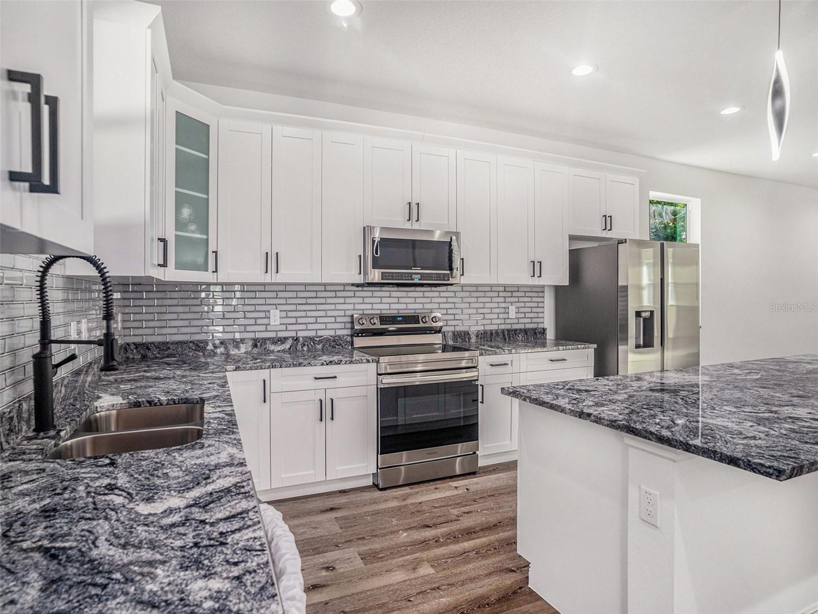 Image 12 of 30 For 3405 Phillips Street