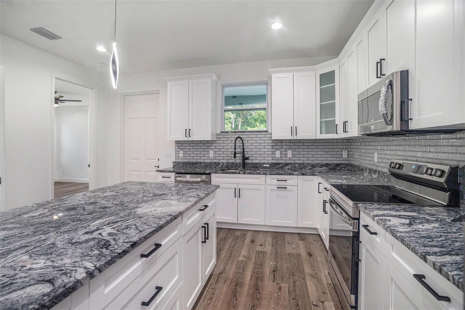 Image 13 of 30 For 3405 Phillips Street