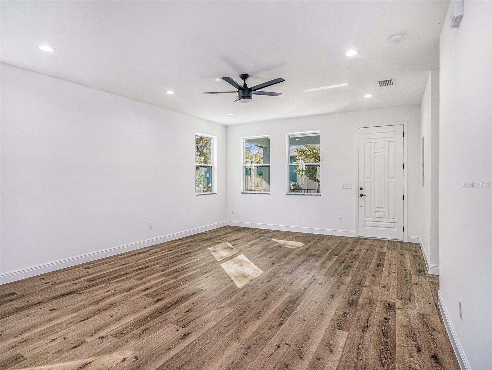 Image 7 of 30 For 3405 Phillips Street