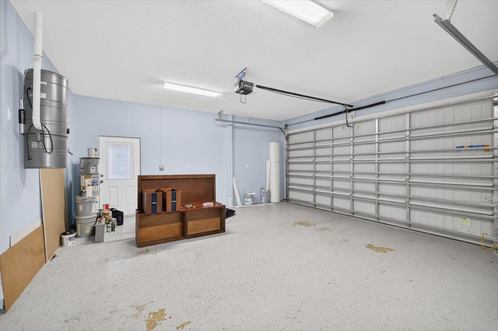 Image 10 of 62 For 8914 Lynn Avenue