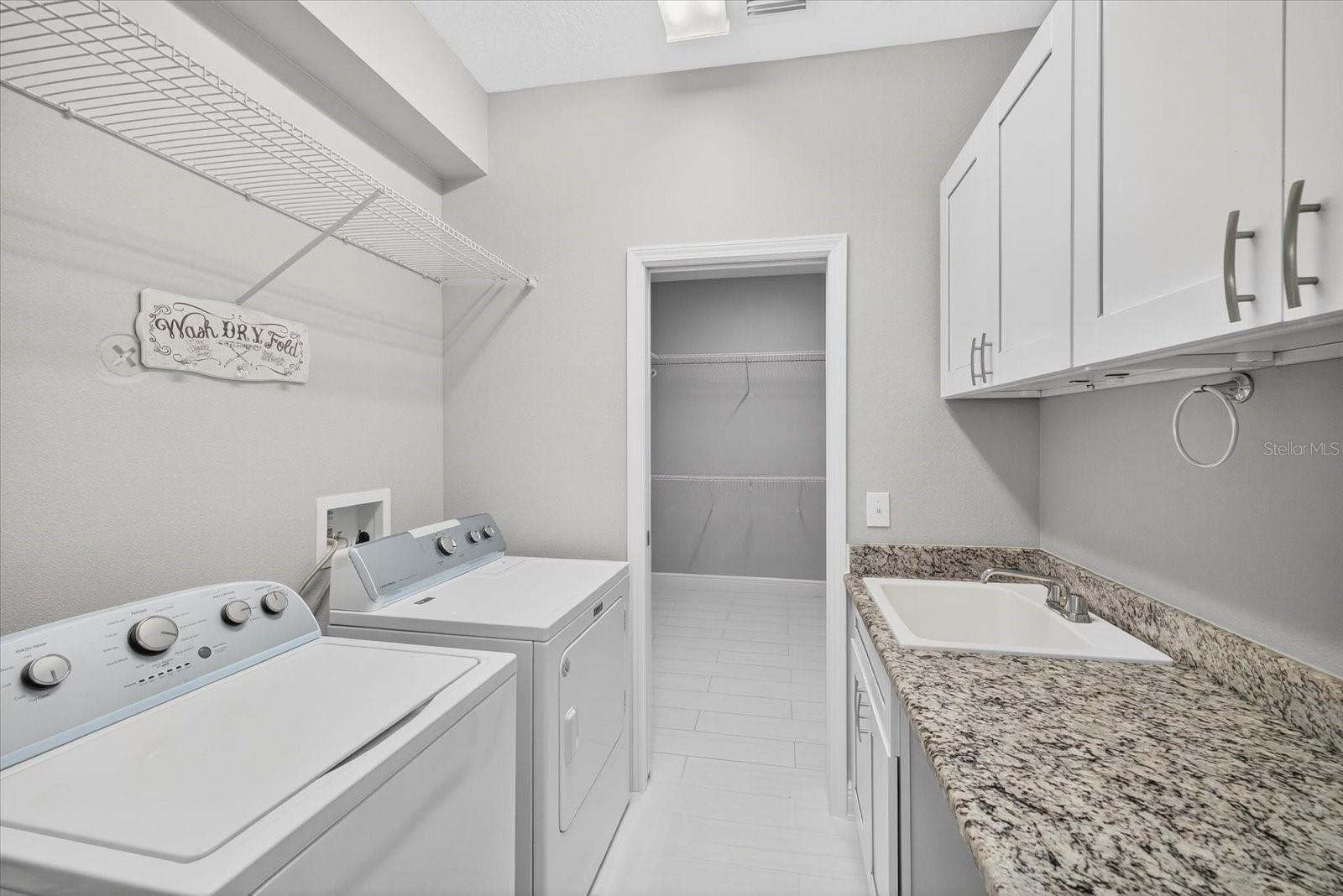 Image 18 of 62 For 8914 Lynn Avenue