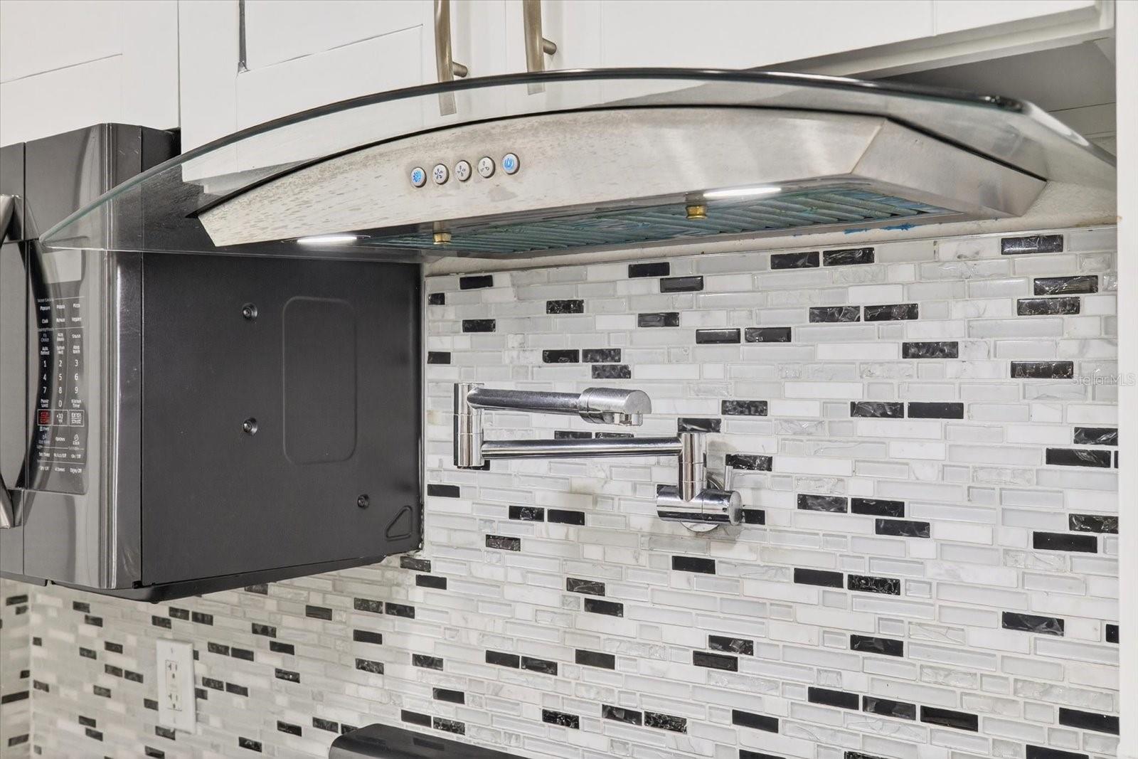 Image 23 of 62 For 8914 Lynn Avenue