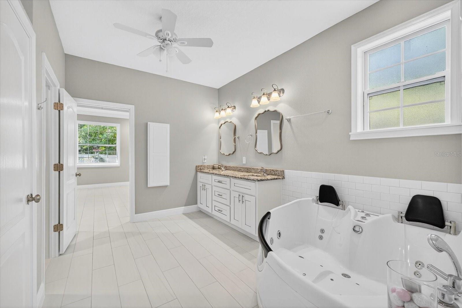 Image 31 of 62 For 8914 Lynn Avenue