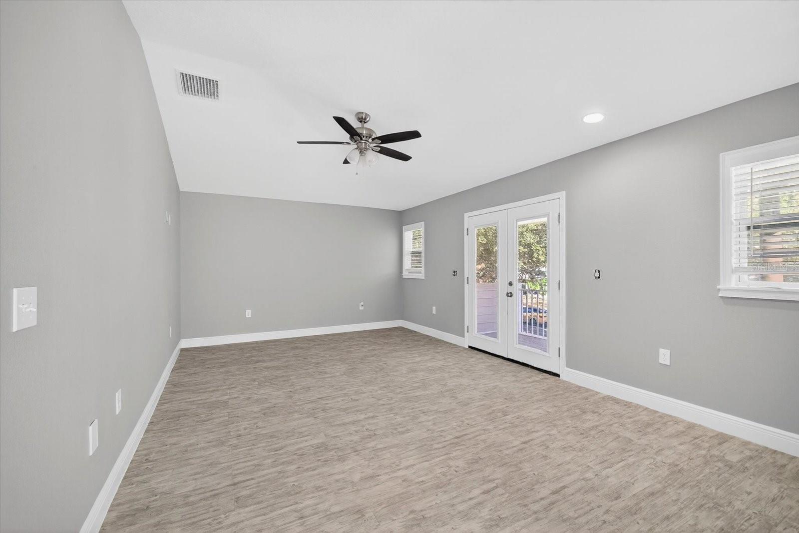 Image 41 of 62 For 8914 Lynn Avenue