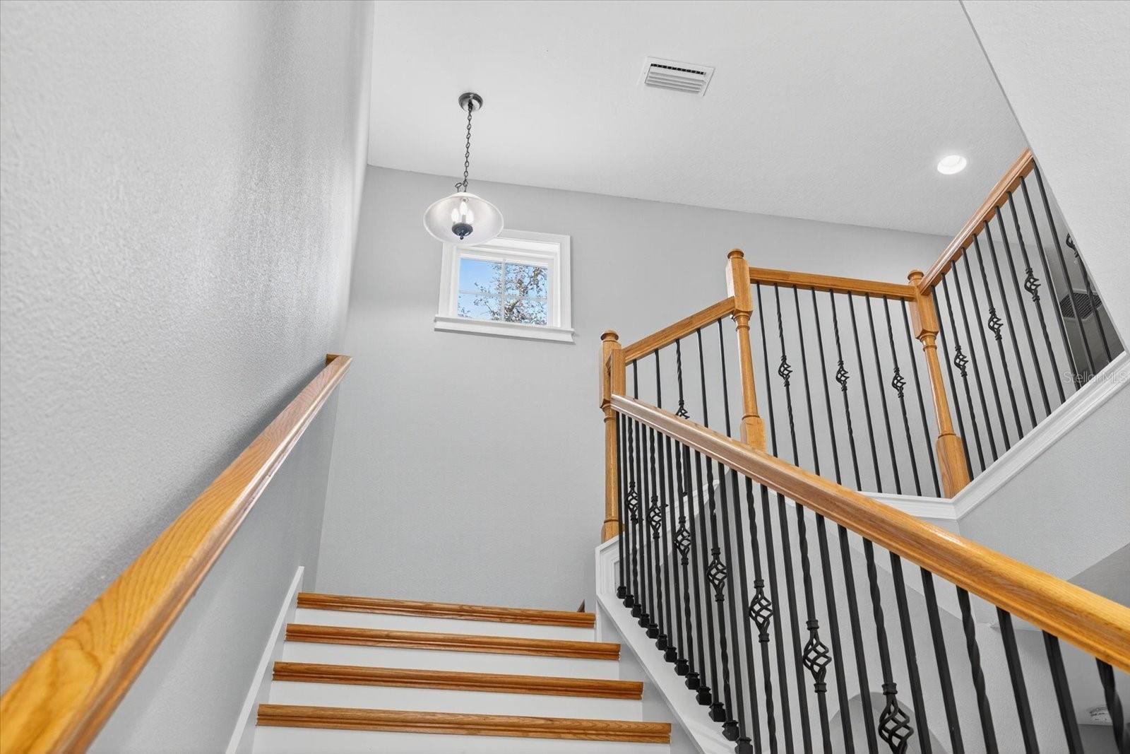 Image 9 of 62 For 8914 Lynn Avenue