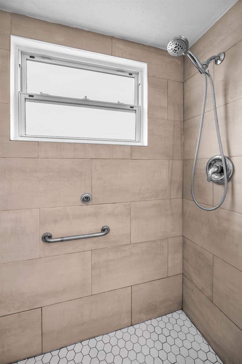 Image 14 of 29 For 13434 Ridgeland Drive